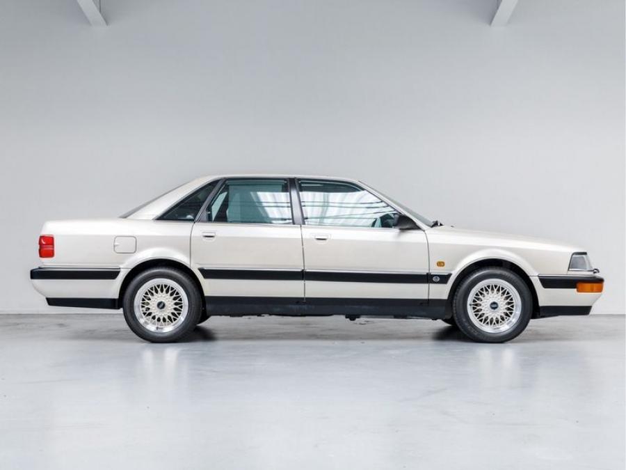  Audi V8 1990 года  (EU) (фото 15 из 84)